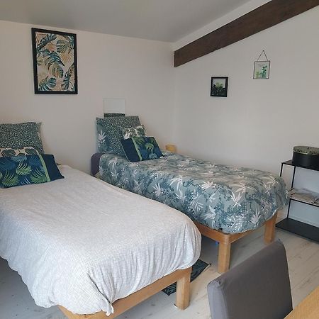 Un Air De Campagne Bed & Breakfast Millac  Ngoại thất bức ảnh